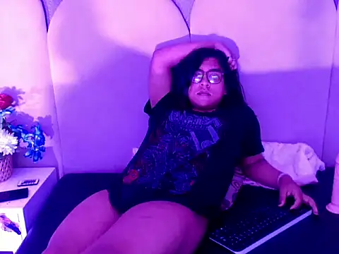 Show modela jessie_dark30 na web-kameri