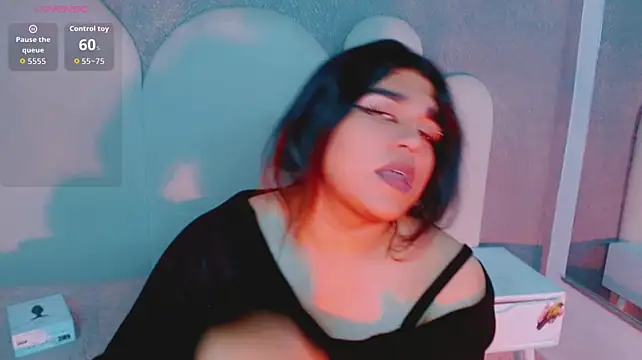 jessie_dark30 Show Webcam