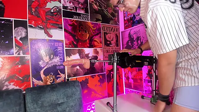 Malcom_Fisher Show in webcam