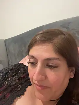 Spicy-Kareena's Live XXX Chat