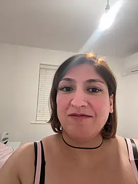 הופעת וובקאם של Spicy-Kareena