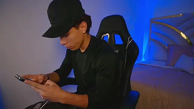عرض كام Ryaan_Stone