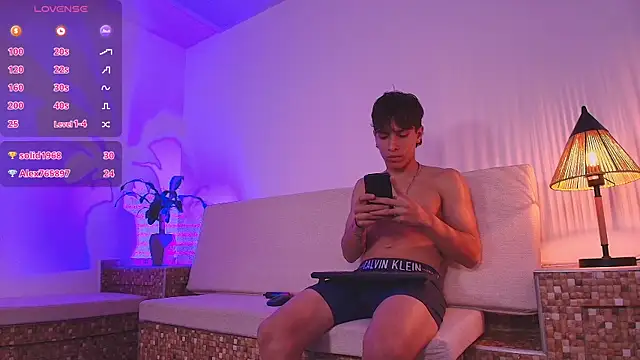 Ryaan_Stone Webcam-Show