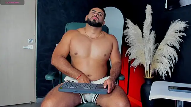 noahcrux_ Chat XXX live
