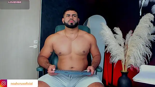 Webkamerová show noahcrux_