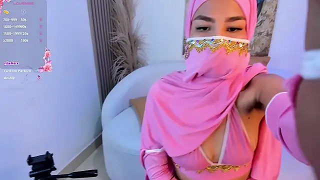 Shahira_Zayan Webbikameraesitys