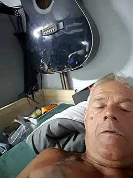 gymrat61 Show Webcam