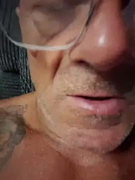 gymrat61 Show in webcam