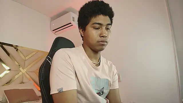 Show de Dante_Blaze_ na webcam