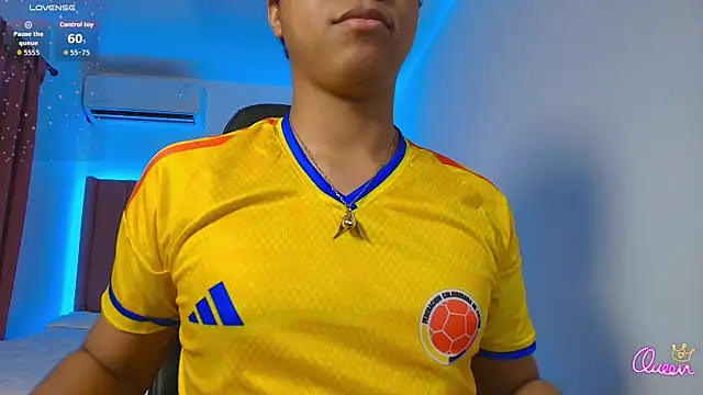Show modela Dante_Blaze_ na web-kameri