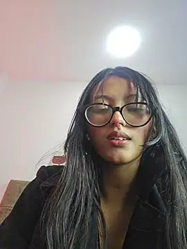 Chat XXX en directo de Yulia_Mercier_