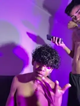 Limitless_boy – webcam-show