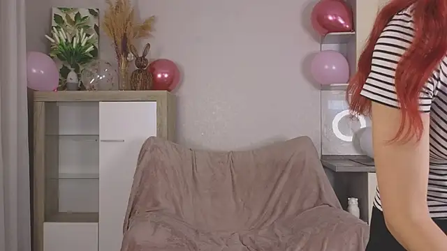 צ'אט XXX בשידור חי של InternetGirlfriend