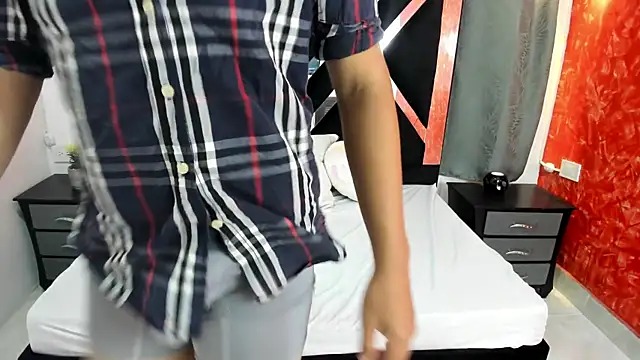 NicoVega69 webcam show