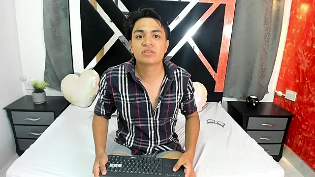 NicoVega69 webcam show