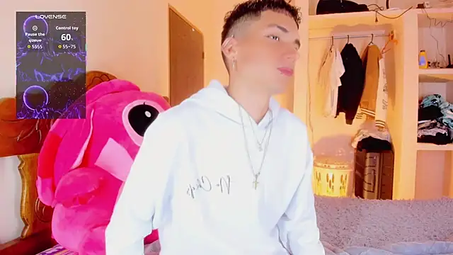 Baby_luka webcam show