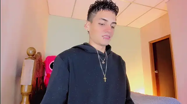 Baby_luka Show in webcam