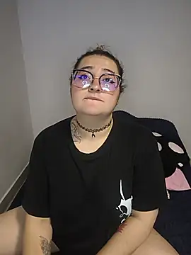 Pertunjukan Kamera Web Spookycat_