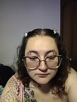 Show modela Spookycat_ na web-kameri