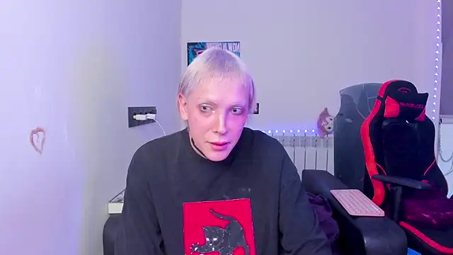 Lyricca webcam show