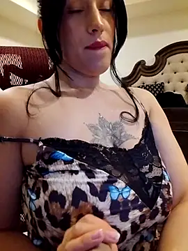 LyannaGardner Adlı Modelin Canlı Sohbet Odası