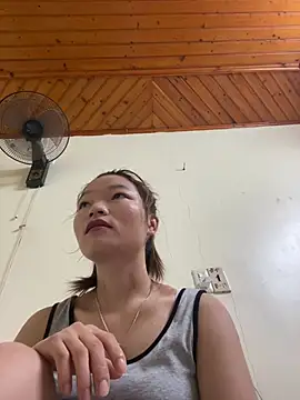 MilySexy68 网络视讯表演