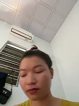 MilySexy68 Pertunjukan Webcam