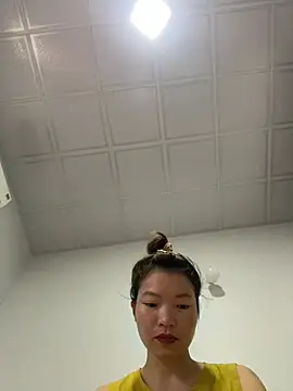 MilySexy68 Pertunjukan Webcam