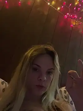 Pokazy przed kamerką – SweetieBreezy13