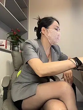TopAlice566 Show in webcam