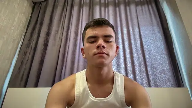 Just_Max02 Webcam-Show