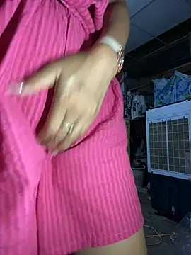 Lovee_milk 在線直播表演