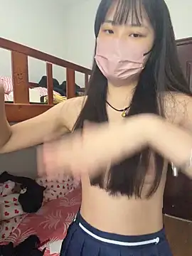 xiaxia868 在線直播表演