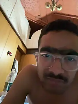 ronzy_69 Adlı Modelin Web Kamerası Şovu