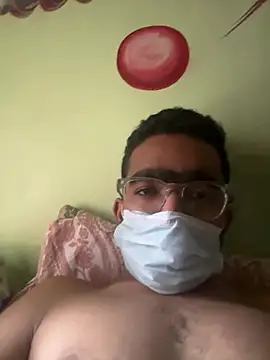 ronzy_69 webkamerás műsora