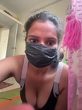 Chat +18 de Kira105xxx ao vivo