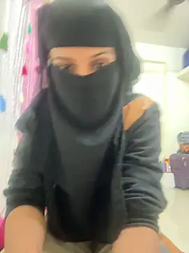 Kira105xxx's Live XXX Chat