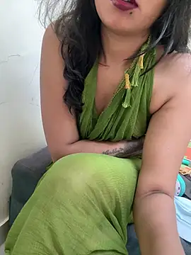Chat +18 de Kira105xxx ao vivo