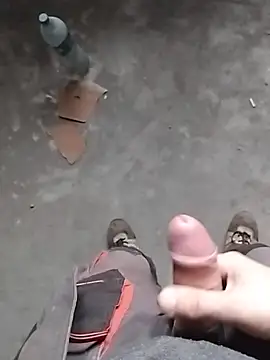 הופעת וובקאם של hornny_boy45