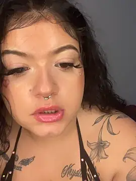 WeluvyouKarma Chat XXX live