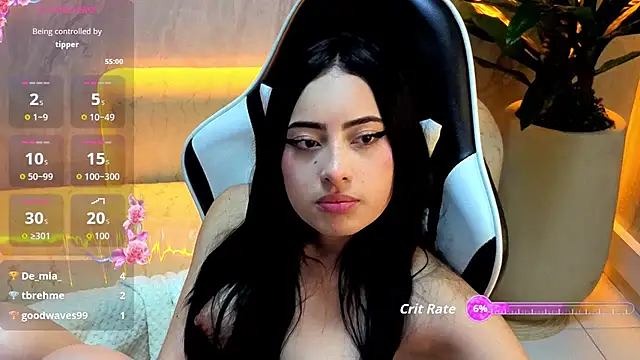 Skyhoney_tp élő XXX-chatje