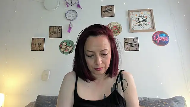 SHINE_Coral Webcam show