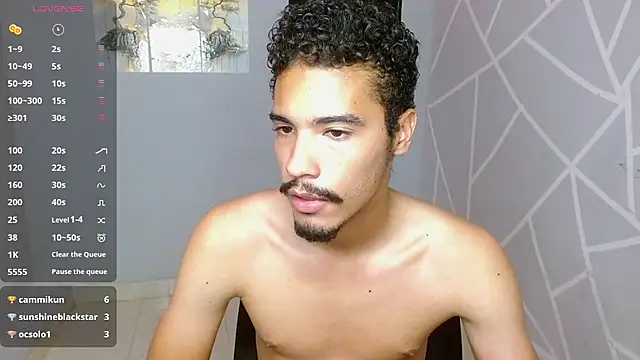 wolf_vip_ Show in webcam