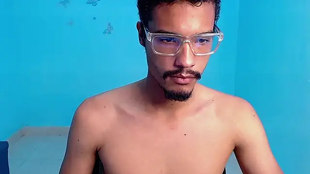 wolf_vip_'s Webcam Show