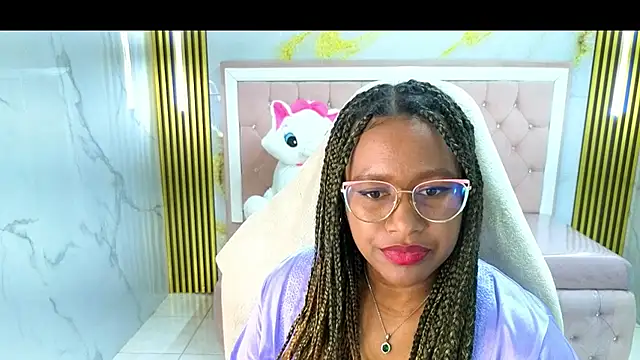 Show modela Zarah_s na web-kameri