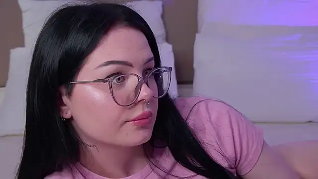Czat XXX na żywo – Cindy_Mil
