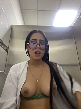 TopDollXXX's Webcam Show