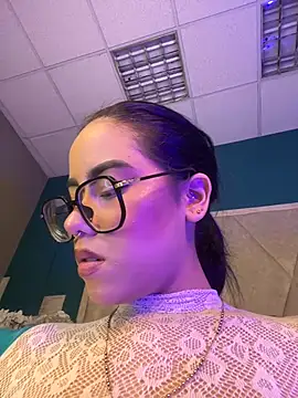 TopDollXXX's Webcam Show