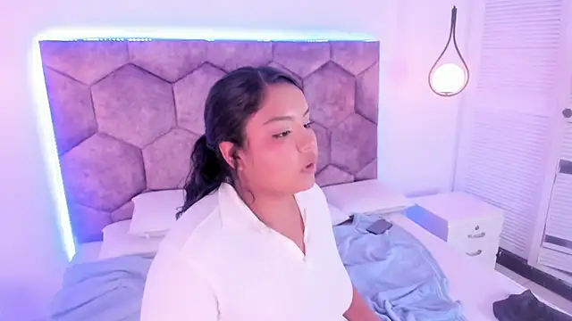 Czat XXX na żywo – olivia_jhonsson_