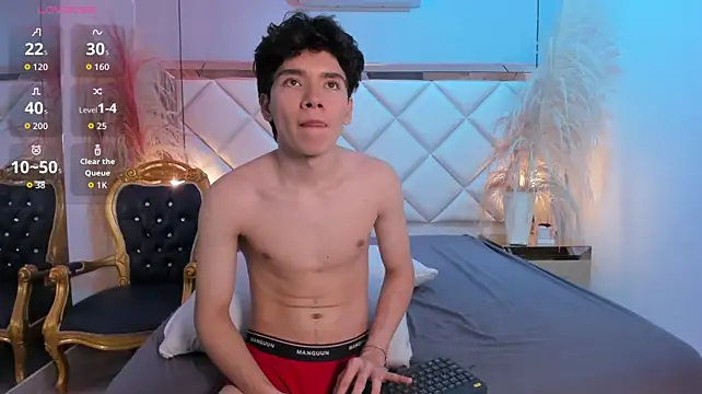 MaxxieRay's Webcam Show